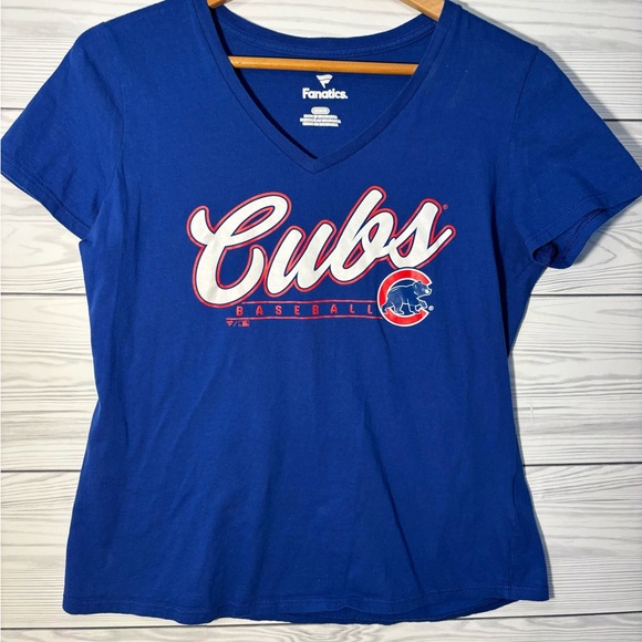 FANATICS Chicago Cubs Baseball V-Neck Blue Women’s Short Sleeve Shirt - Size M - Picture 1 of 6